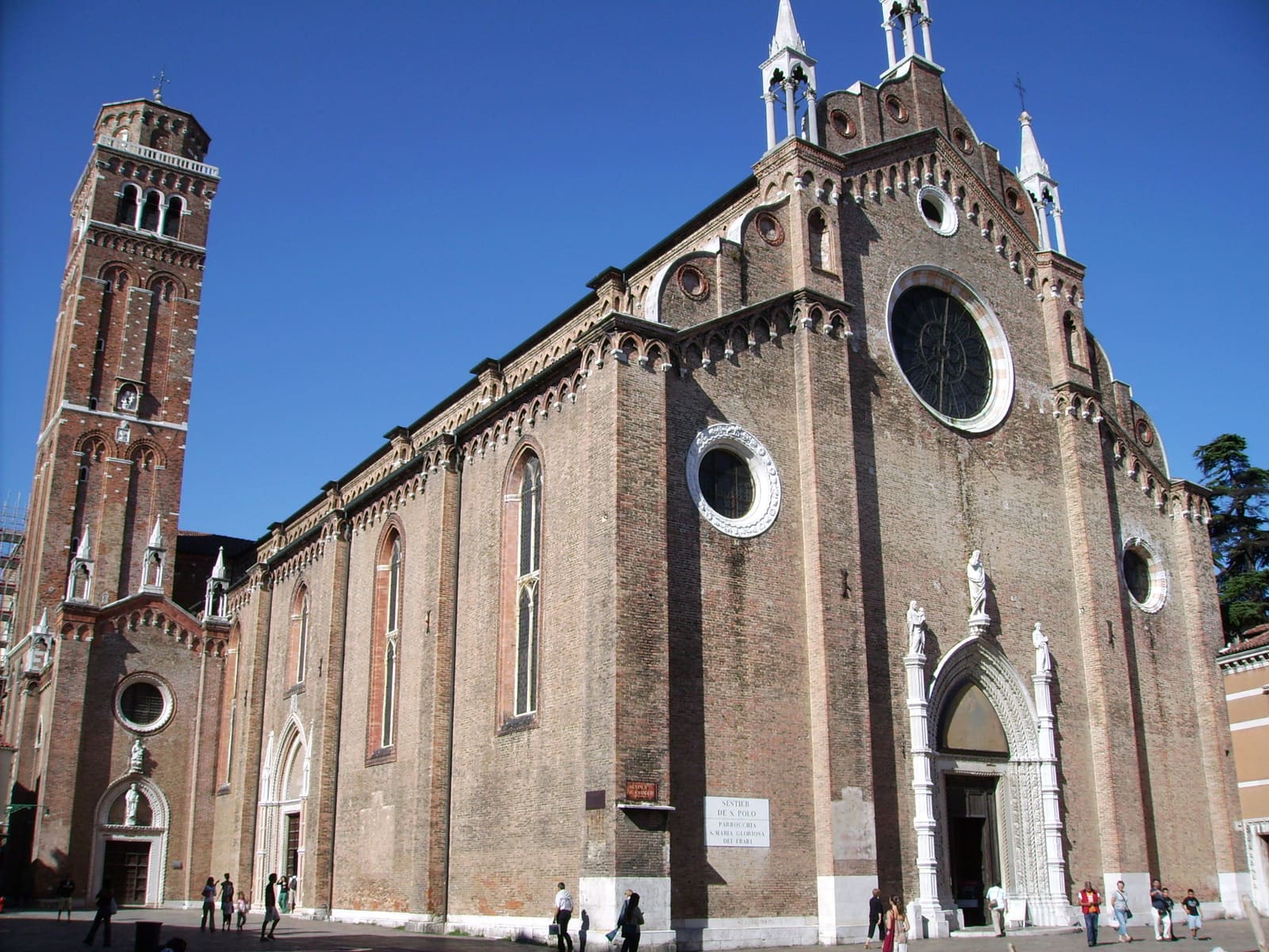Frari-Basilika 1/2